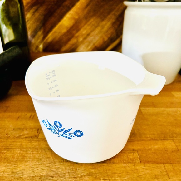 Corningware Other - VTG CorningWare Blue Cornflower 2 Qt Gravy-Sauce Maker Mixing/Measure Bowl